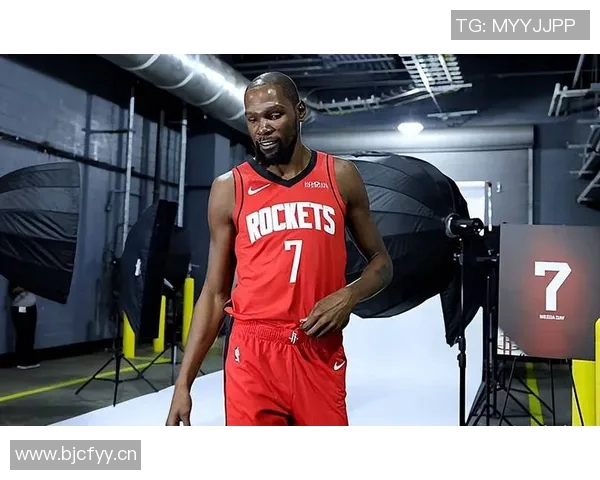 杜兰特谈团队合作的重要性传球能减轻队友压力提升整体表现